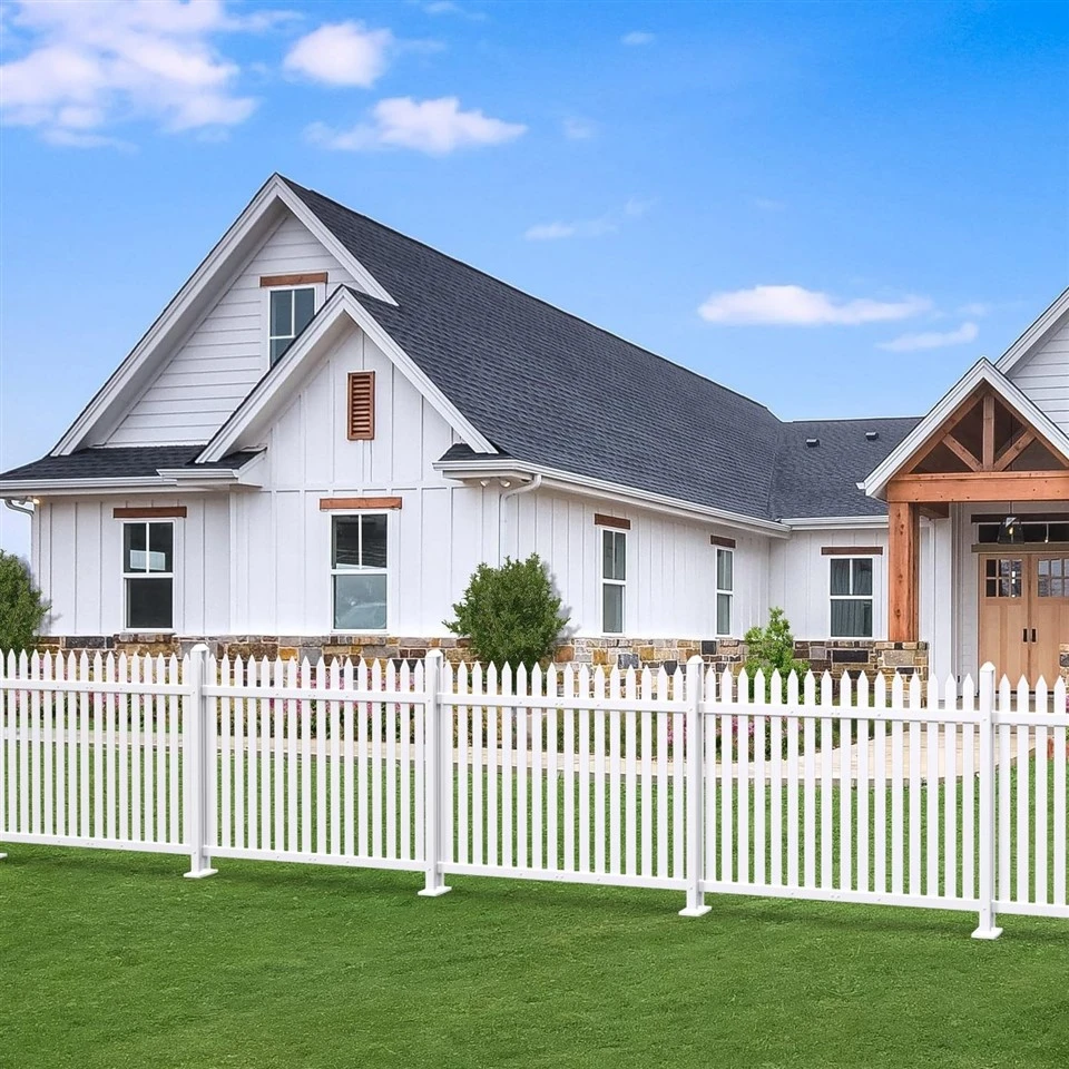 White Portable Vinyl Picket Fence factory